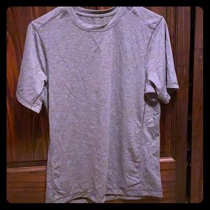 Men’s lululemon tshirt